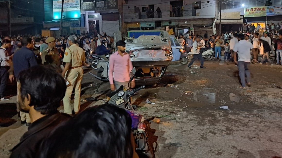 दिल्ली: मयूर विहार में तेज रफ्तार कार ने लोगों को रौंदा, एक महिला की मौत