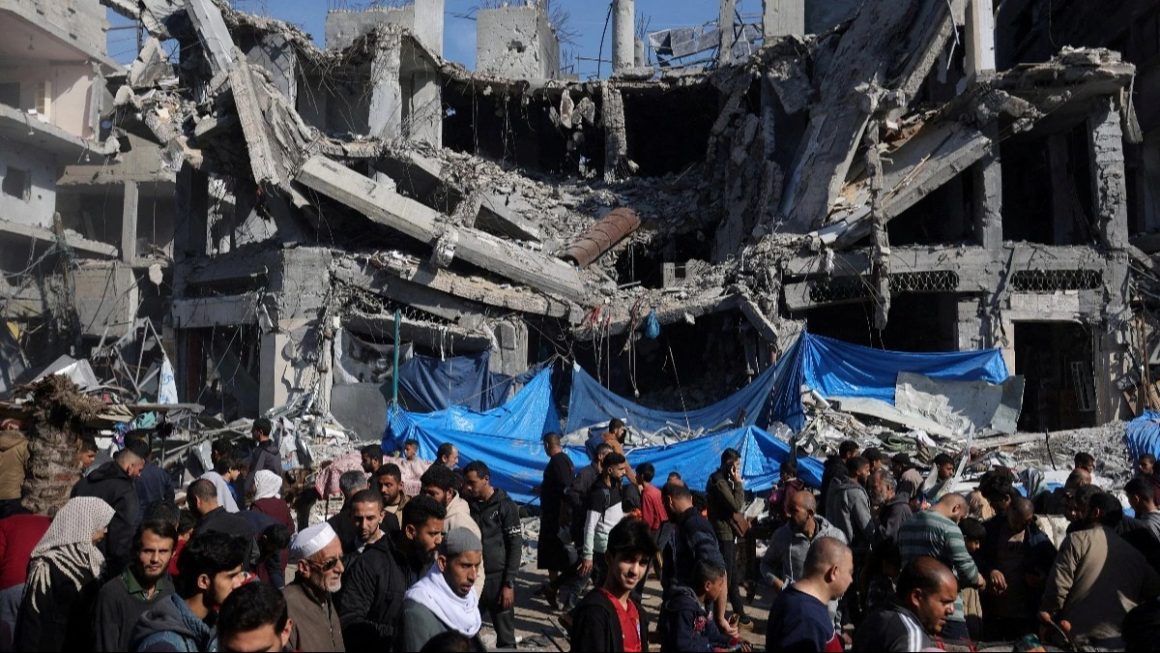 रमजान के महीने में इजरायल का कहर, एयर स्ट्राइक में शरणार्थी कैंप तबाह, गाजा में 150 की मौत